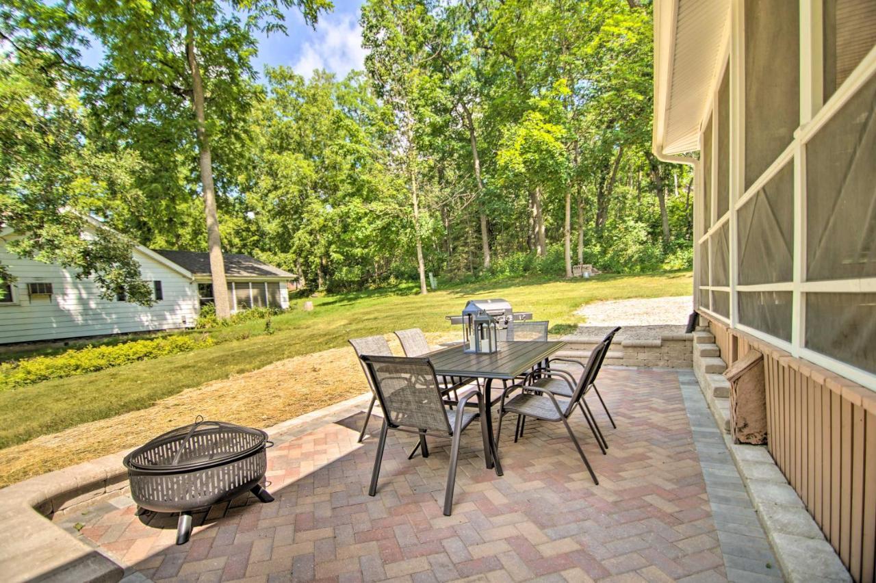 Sun-lit Geneva Sanctuary With Bbq Patio! * Lake Geneva