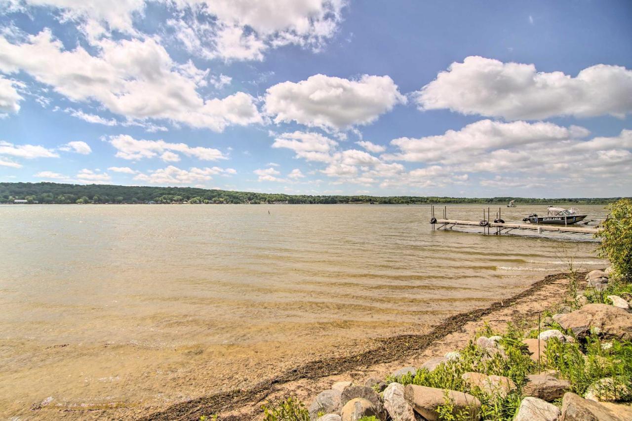 Sun-lit Geneva Sanctuary With Bbq Patio! Lake Geneva